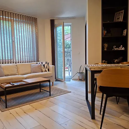 Saint Nicholas Lovely 2 Bedroom With Sunny Garden * Варна