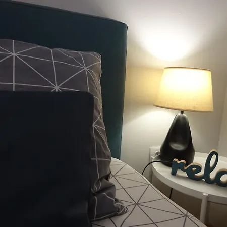 Saint Nicholas Lovely 2 Bedroom With Sunny Garden וארנה