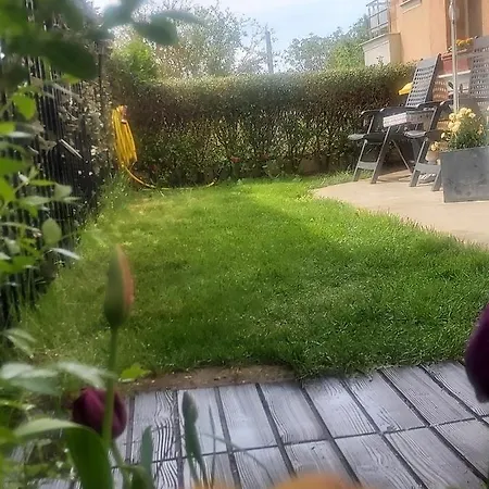 Апартамент Saint Nicholas Lovely 2 Bedroom With Sunny Garden