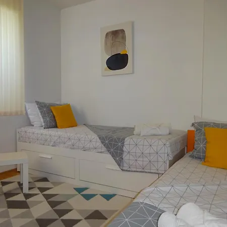 Saint Nicholas Lovely 2 Bedroom With Sunny Garden * וארנה