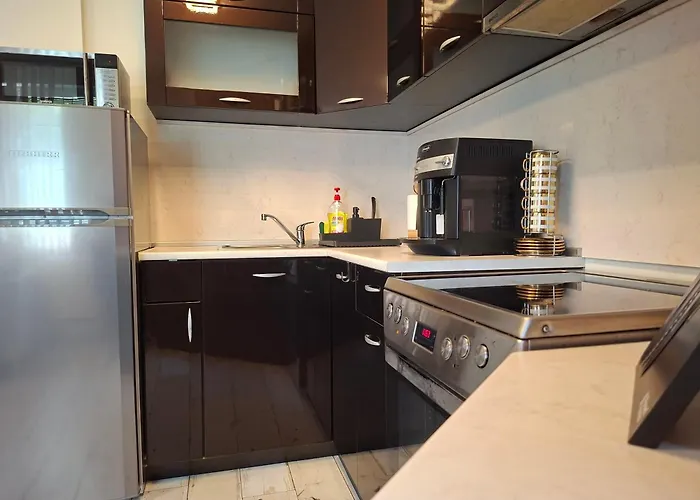 Apartment Saint Nicholas Lovely 2 Bedroom With Sunny Garden *