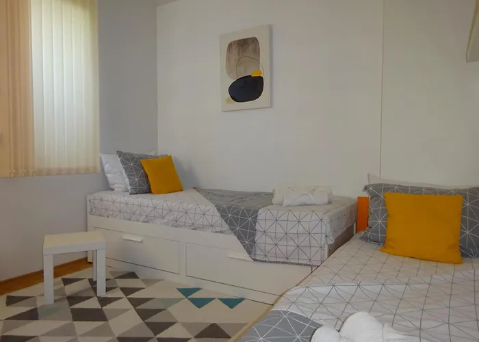 Saint Nicholas Lovely 2 Bedroom With Sunny Garden * Varna